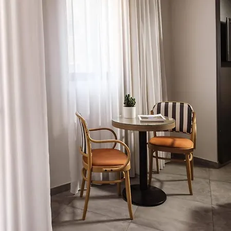 Urban By Neu Collective Hotel