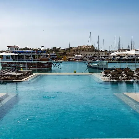 Отель Urban By Neu Collective 3*