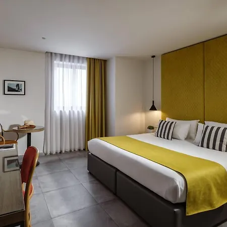 Urban By Neu Collective Отель