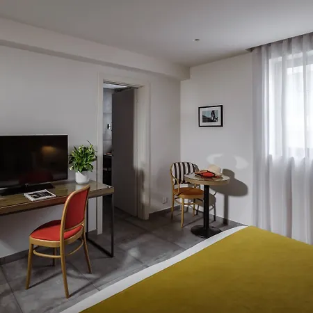 Отель Urban By Neu Collective 3*