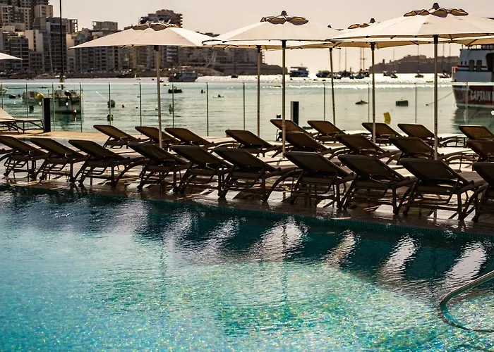 Urban By Neu Collective 3*