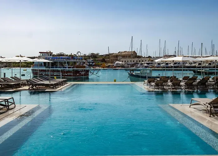 Hotel Urban By Neu Collective 3*