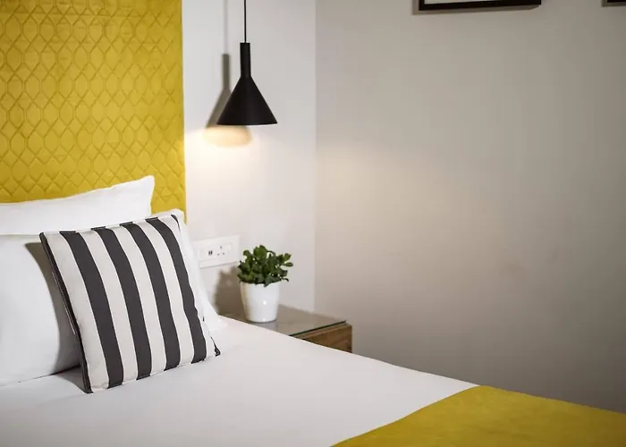 Hotel Urban By Neu Collective 3*