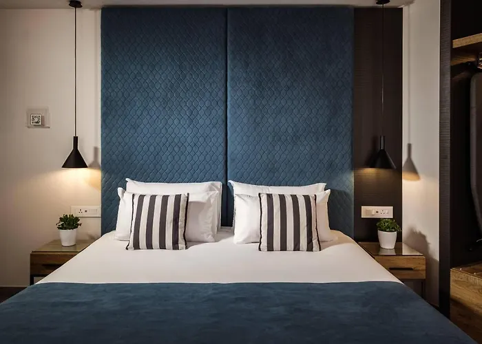 Urban By Neu Collective