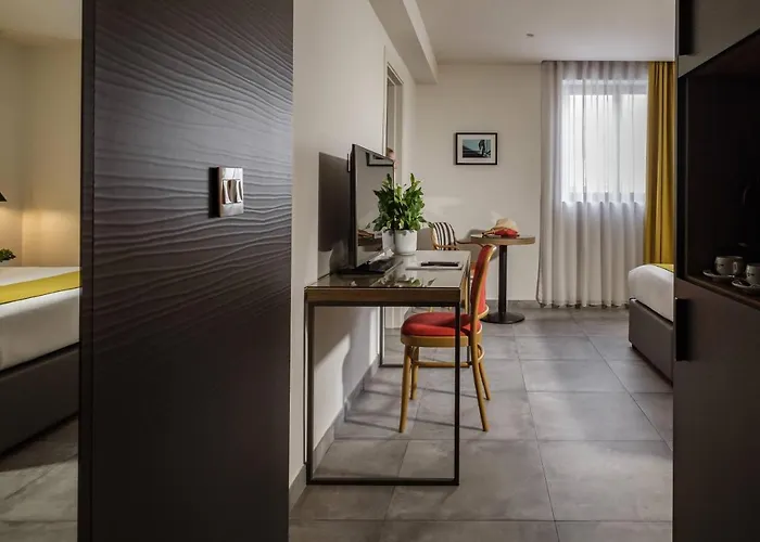 Hotel Urban By Neu Collective 3*