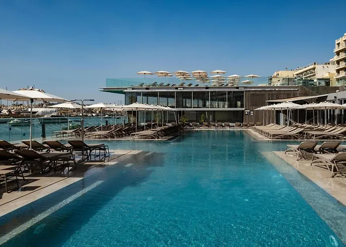 Отель Urban By Neu Collective