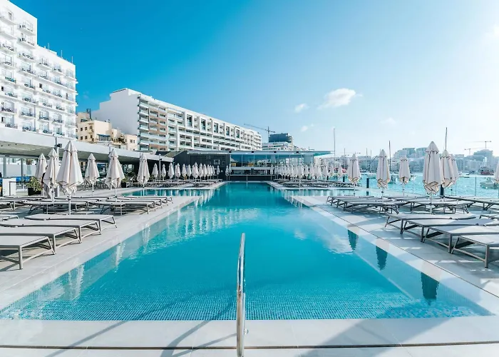 Urban By Neu Collective 3*